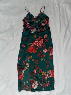 PrettyLittleThing Emerald Green Floral Slip Midi Dress Cowl Neck Sleek Wedding